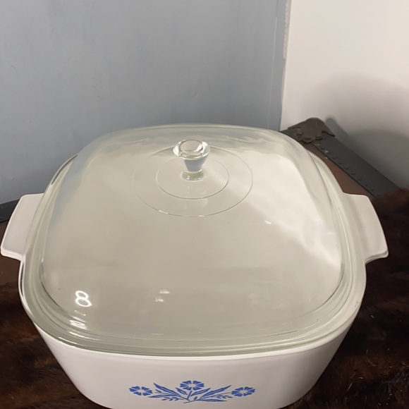 . Corning Ware 4qt White Cornflower Pattern Baking Dish With Clear Glass Lid - Picture 3 of 4